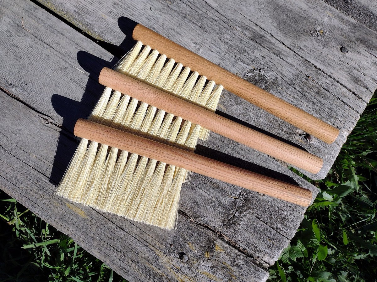 Shaker Style Hand Brush