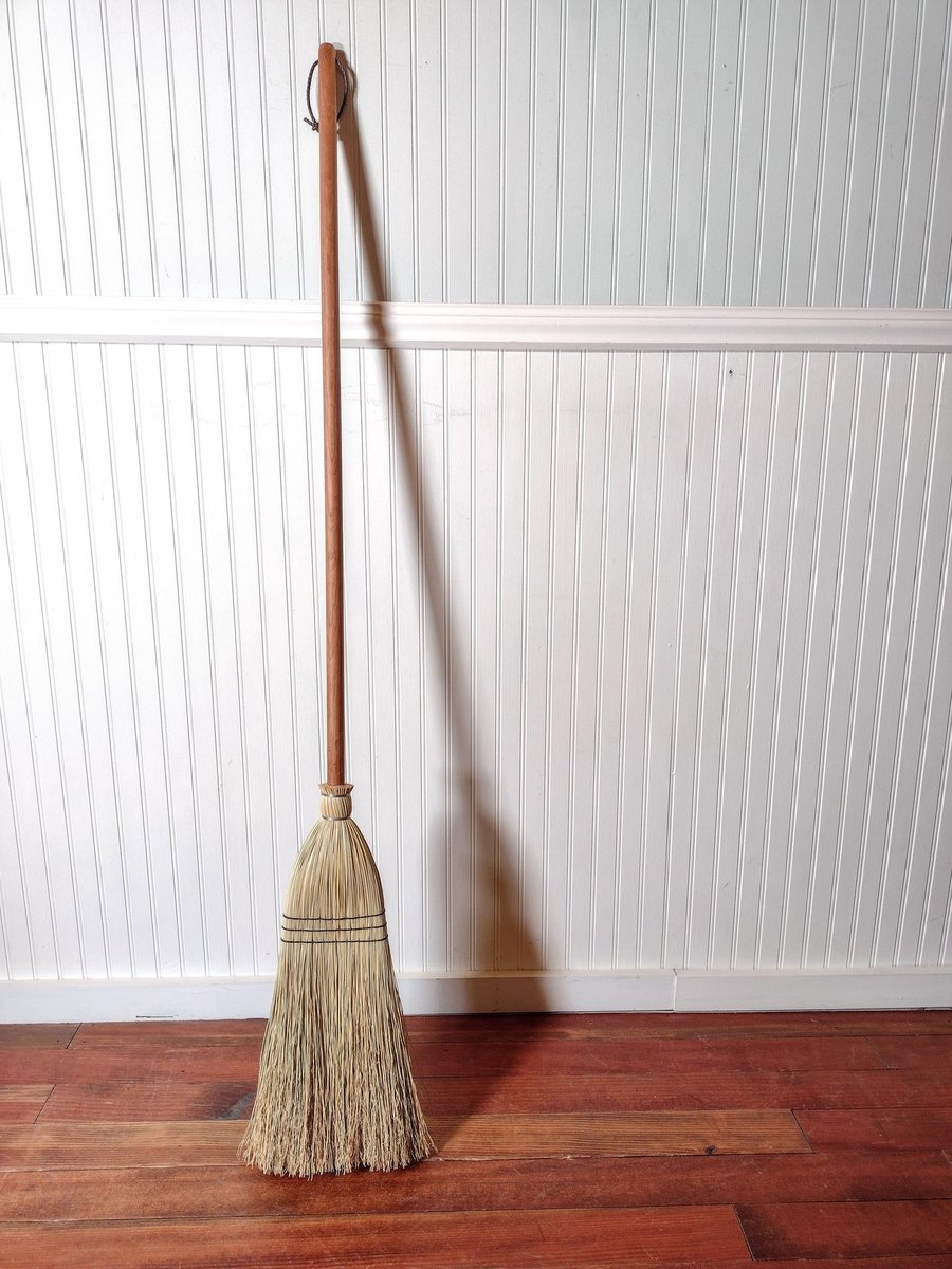 Shaker Authentic 1878 -- Deluxe Cherry -- Lightweight Kitchen Size with American Cherry Handle