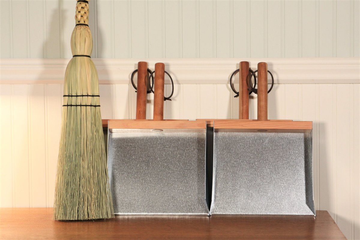 Dustpan - Vintage Design Dust Pan - Made in our Shop