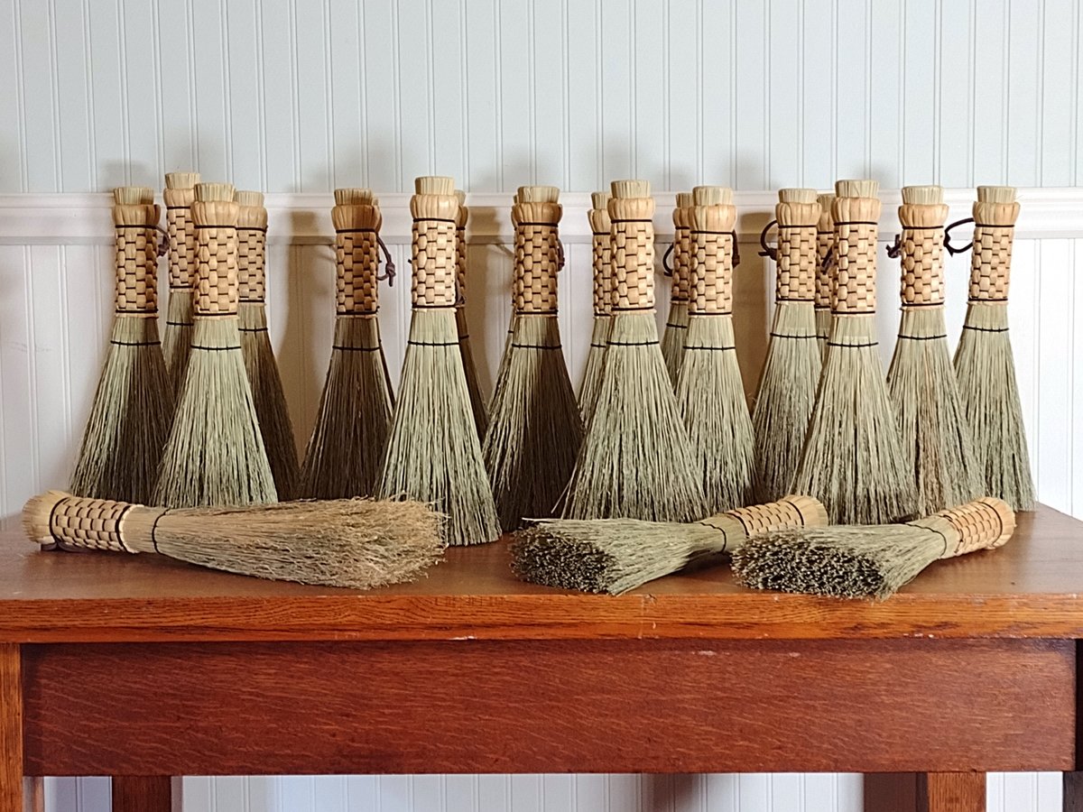 Shaker Whisk & Dustpan - Old Fashioned Cleanup Kit