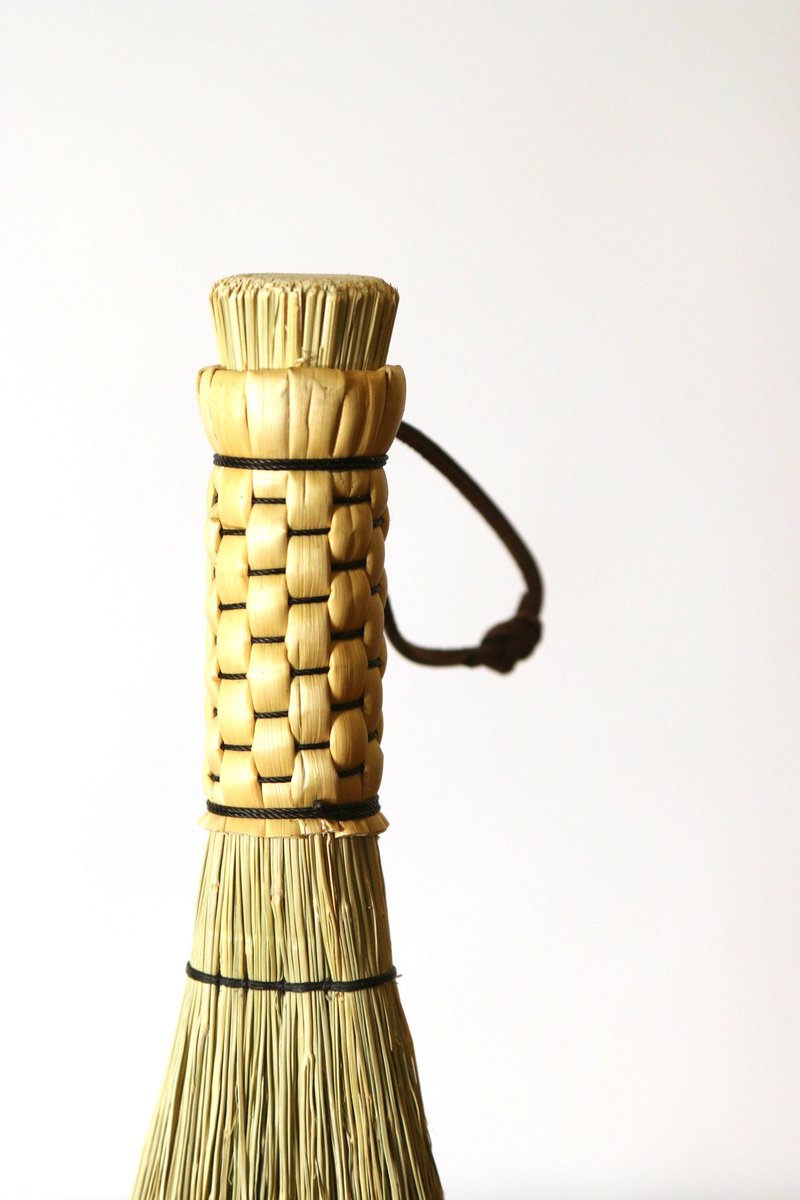 American Broom Shop Woven Shaker Whisk Broom - Thumbnail 3