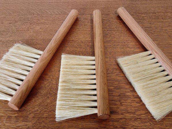 Shaker Style Hand Brush