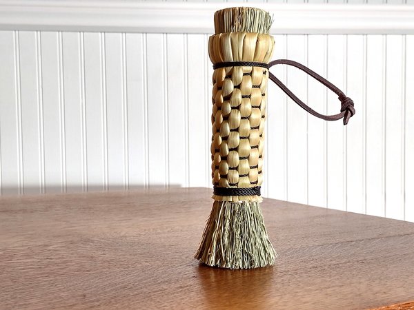 Polissoir - Beeswax Finish Polishing Tool - Long Bristles for Wood Carvings